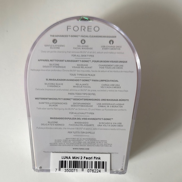 Foreo Luna Mini 2 Facial Cleansing Device - Pink - Picture 2 of 2